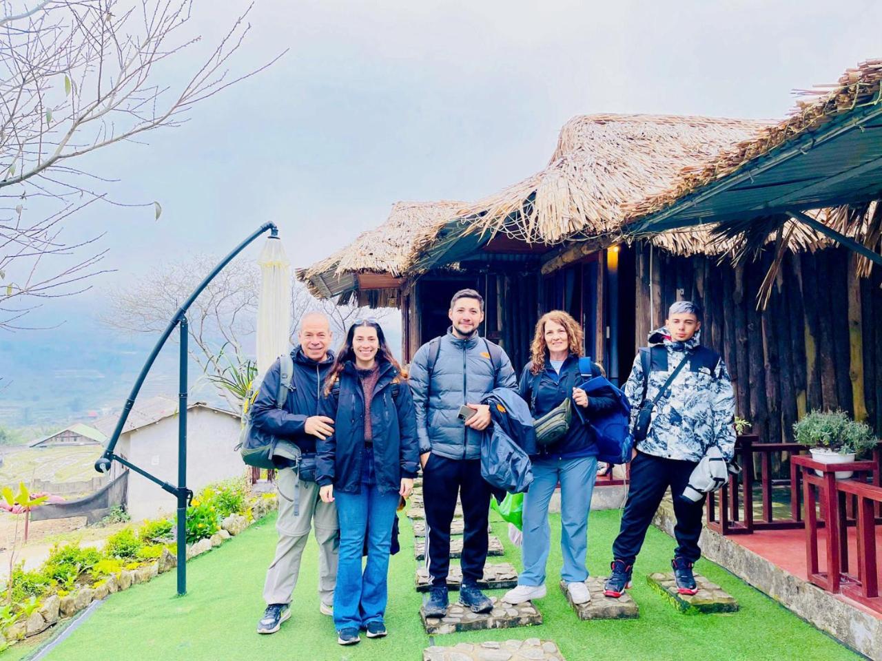 Bed and Breakfast Sapa Eco Hugo Екстер'єр фото